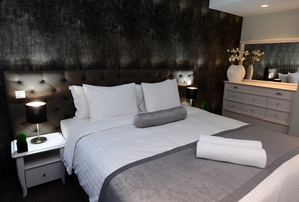 Alexandar Square Boutique Hotel スコピエ エクステリア 写真