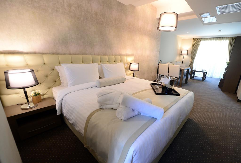 Alexandar Square Boutique Hotel スコピエ 部屋 写真